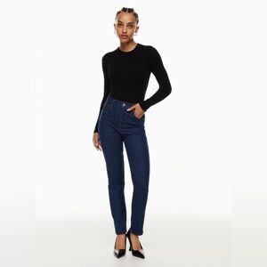 Aritzia‎ Denim ForumThe Yoko High Rise Slim 28L Size 25